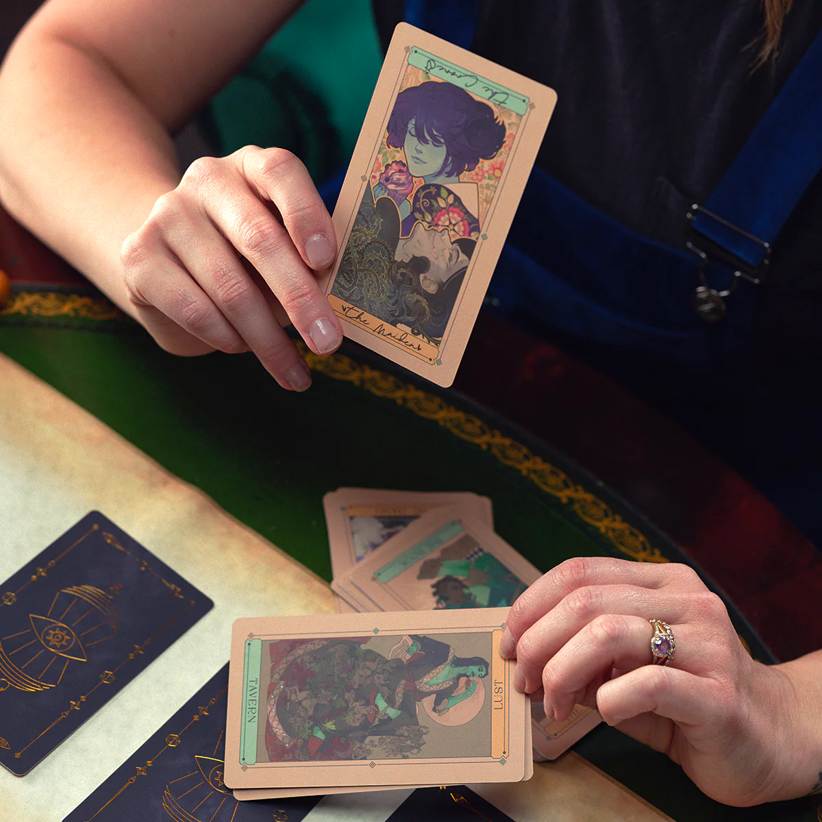 Mollymauk Tealeaf (and Jester Lavorre) Oracle of the Moon Tarot Deck - Image 6